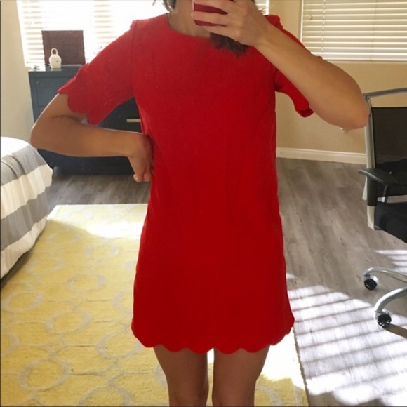 Monteau Dresses & Skirts - NWT monteau Red Shift Dress w Scallop Detailing